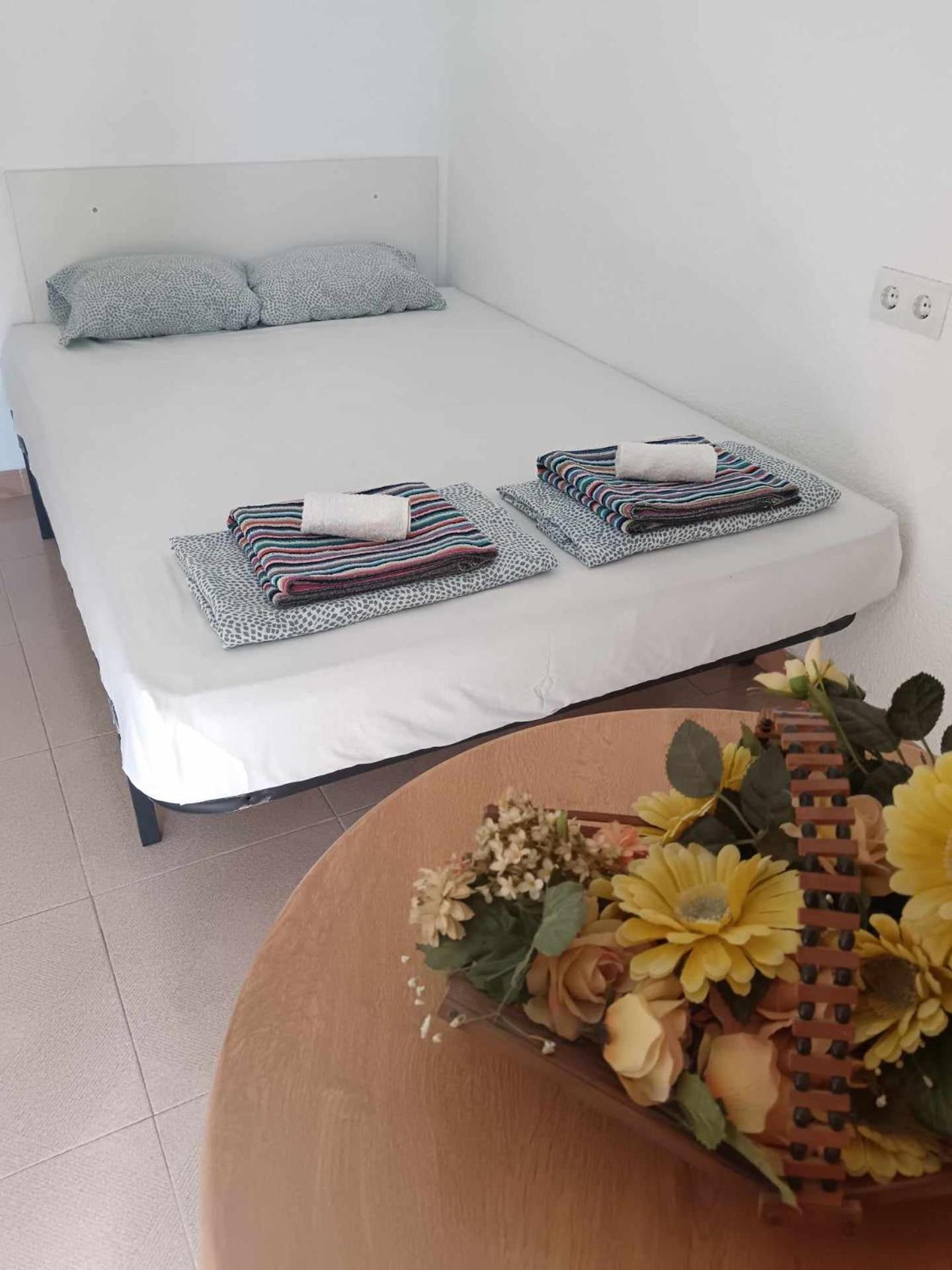 30-Habitacion Del Piso Аликанте Экстерьер фото